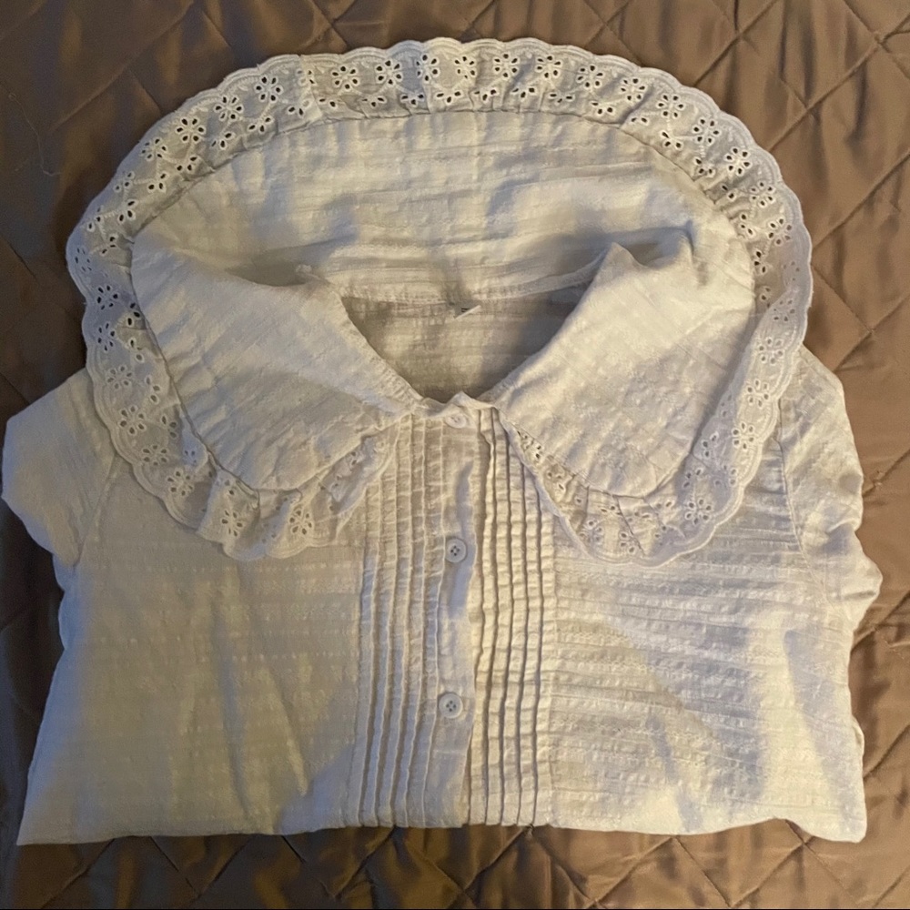 White frill Asian fashion  top